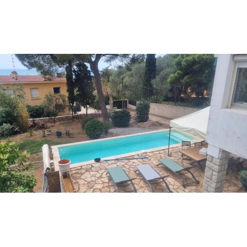 Mont Saint Clair Villa with pool and sea view