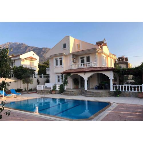 Monte Vİ DE Villa