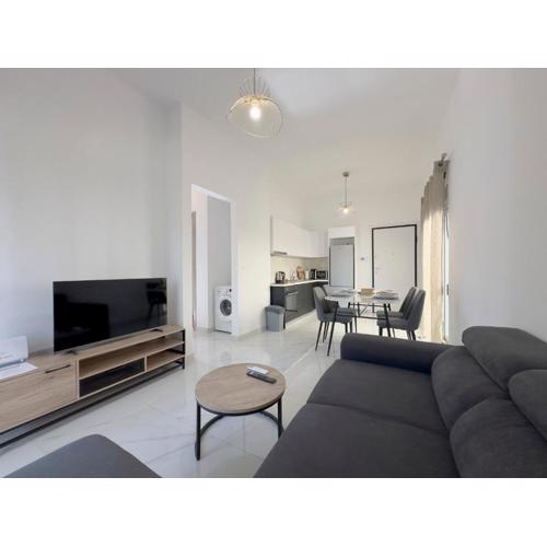 Monterey A1 modern 54 sqm apt in Paleo Faliro
