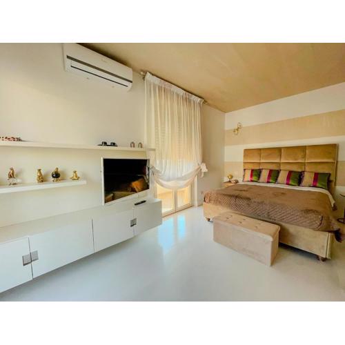 Mora Suite