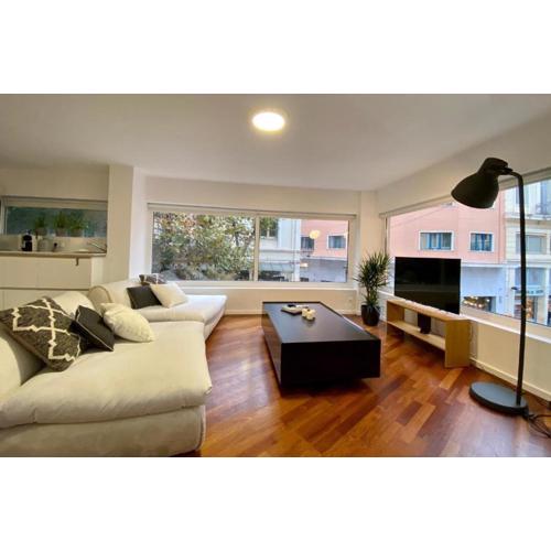 Mosaikon Guesthouses #Aiolou Str