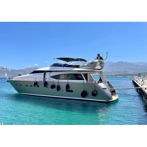 MotorYacht 21 avec équipage