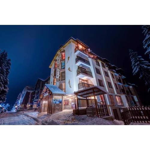 Снежна приказка Пампорово в хотел Mountain Lodge ап 29