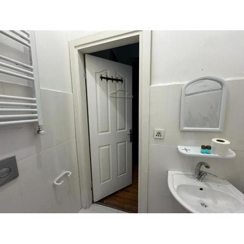 Mrngz rooms 33