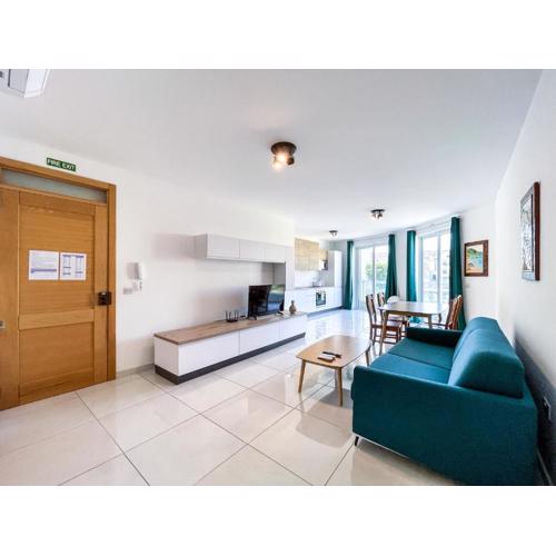 Msida Central Suites - EMMNIC Court
