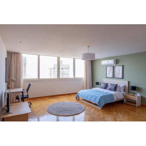 MUDO VIDA Shared Apartment - Studio 02 Nile, Skyline and Pyramids View