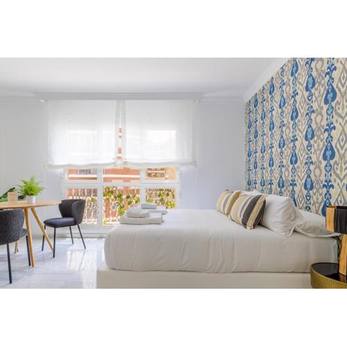 Muelle Uno Studio with Sea View