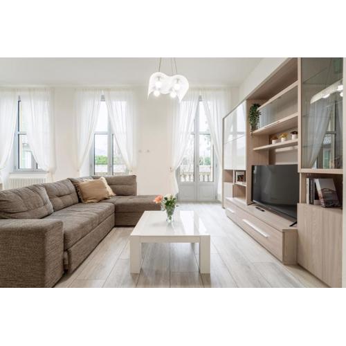 Mugiasca Modern Apartment by Wonderful Italy
