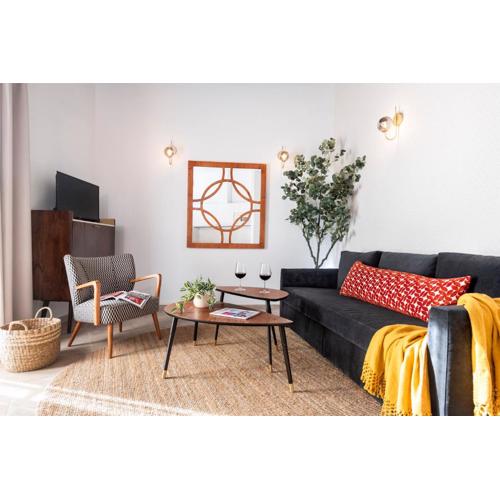 Murillo Boutique x Alohamundi