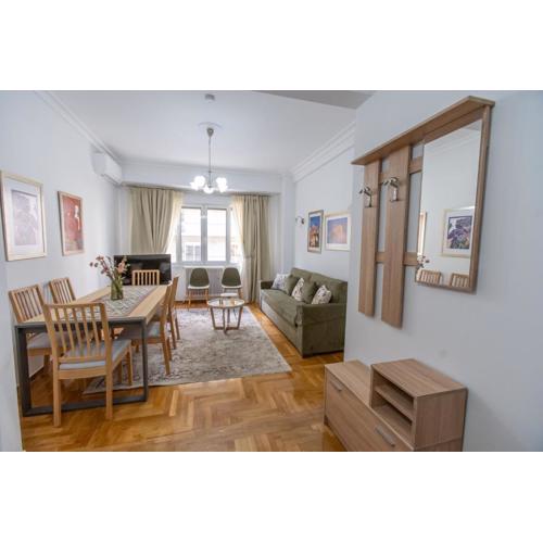 Museum District Apartment