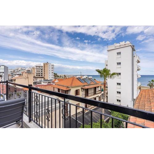 Must Stay - Finikoudes Seaview