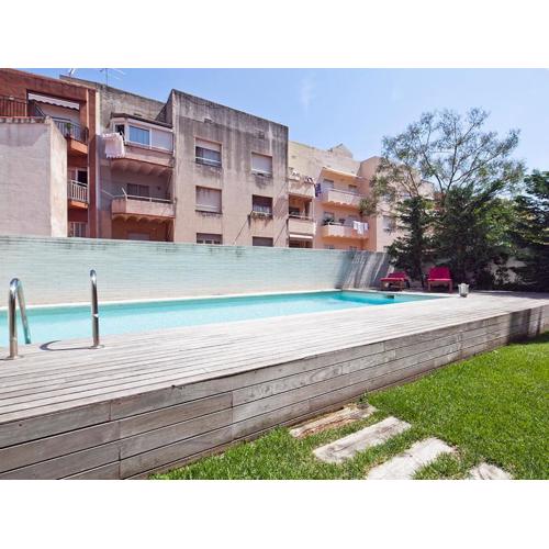 My Space Emirates - Splendid Apartment with Terrace and Pool near Park Güell