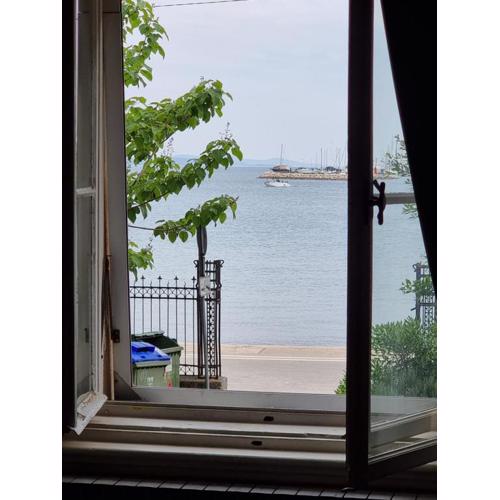 My Vintage Home By the Beach