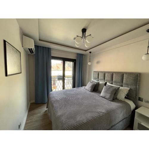 Myfair apartment