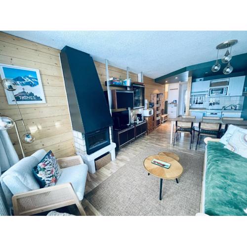 MyHome - Le 44 ! Beau T2 plein centre Val Claret, skis aux pieds, 4 pax
