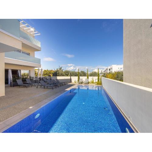 Mythical Blue Apartment 004