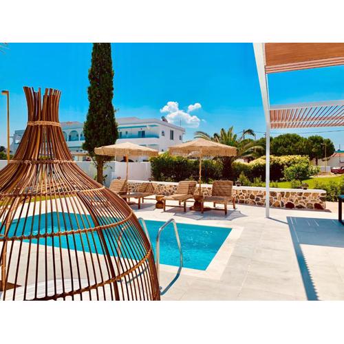 Mythos Luxury Villa