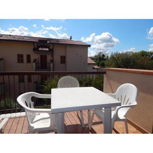 N034 - Numana, trilocale con terrazzo a due passi dal centro