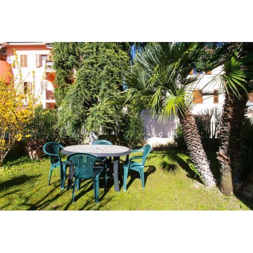 N043 - Numana, bilocale con giardino