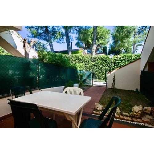 N142 - Numana, deliziosa villetta con giardino