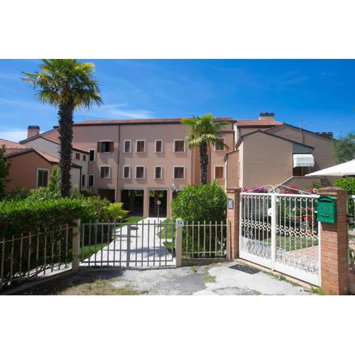 N212 - Numana, quadrilocale in centro con terrazzo