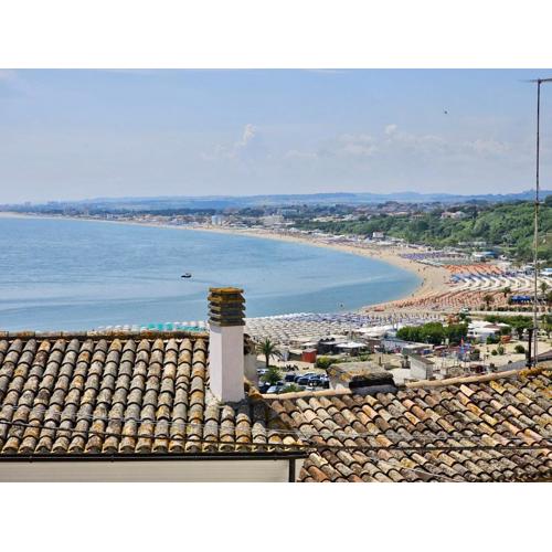 N266 - Numana, deliziosa casa in centro storico