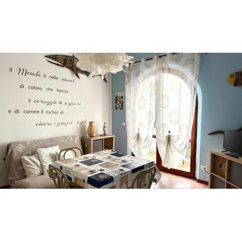 N284 - Numana, bilocale con terrazzo vista mare