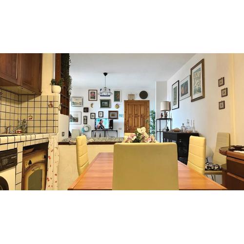 N290 - Numana, ampio trilocale con terrazzo vista mare