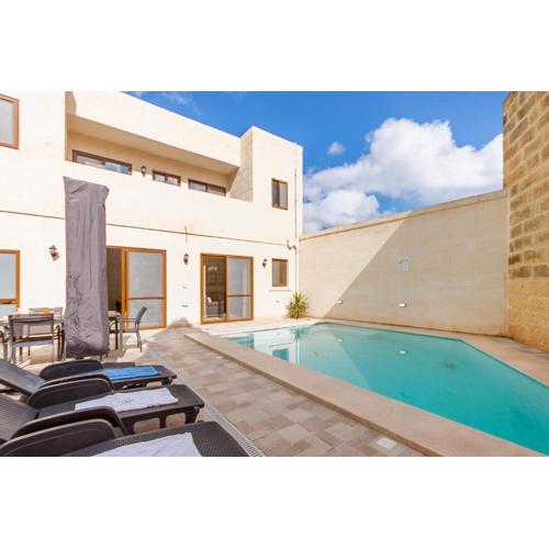 Nadurija, So Nice Gozitan Villa + Pool - Happy Rentals