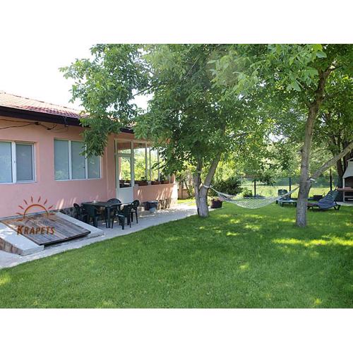 Nadya Holiday Home