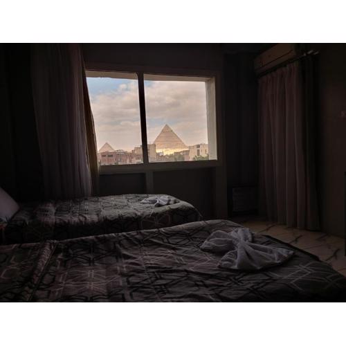 Najm Pyramids iNN