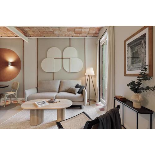 Nal - 2 bedrooms, office and balcony in Eixample Dreta
