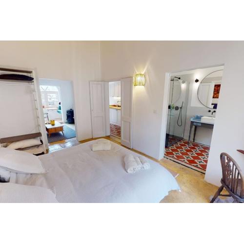 Narrow Street Suite