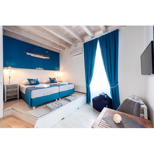 Nautica Room 1 - Old Town