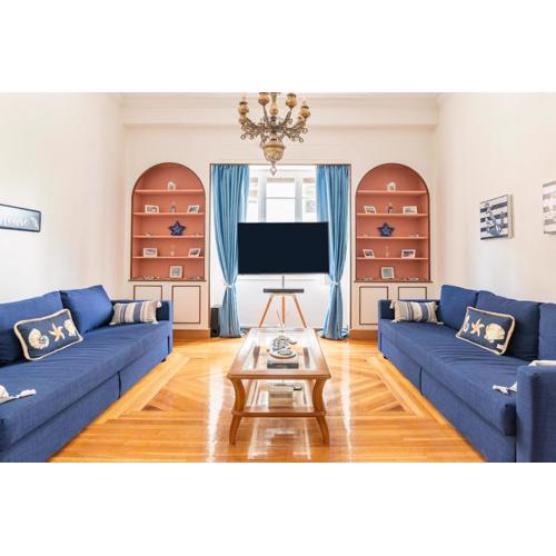 Nautical vintage apt Avdi Square near Acropolis and Parking