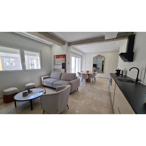 Navas PentHouse 302 By Florentia Homes