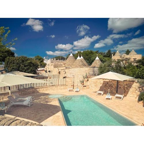 Navolte Trulli e Quiete con Piscina