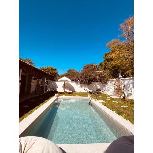 Naya pool & garden view bungalow