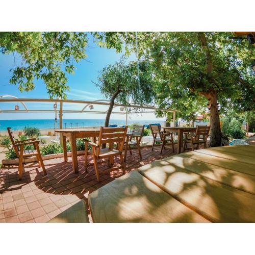 Naz Beach Bungalow Hotel in Antalya