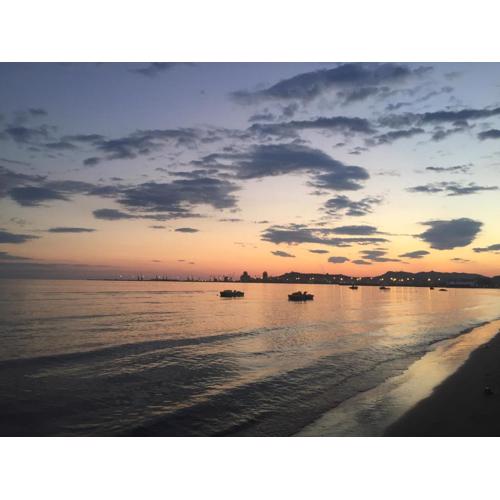 Near-Sea Apartments BM