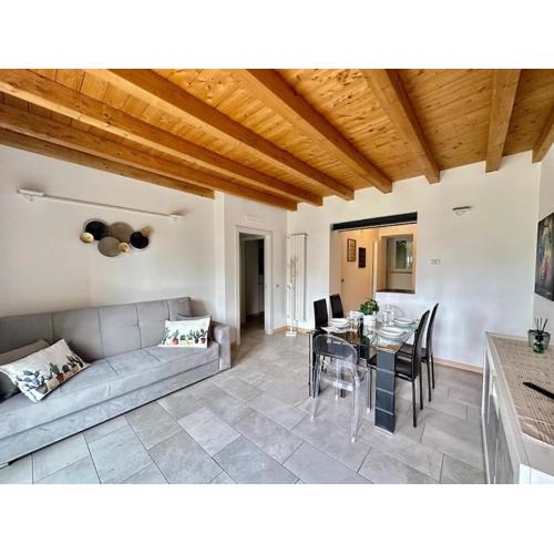 [Near Train Station] Luxury house 5 beds