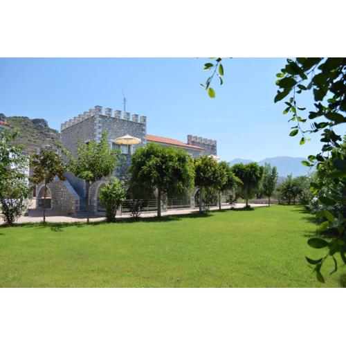 Nefeli Apartments