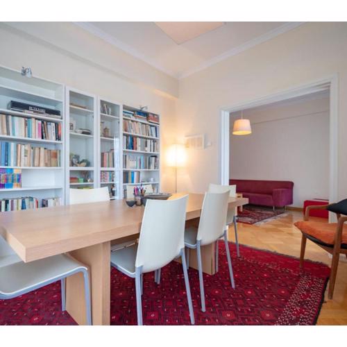 Neos Kosmos apartment by MPS