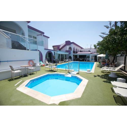 Neptune Hotel Apartments Paphos
