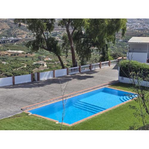 Nerja Paradise Rentals - Villa Alminares