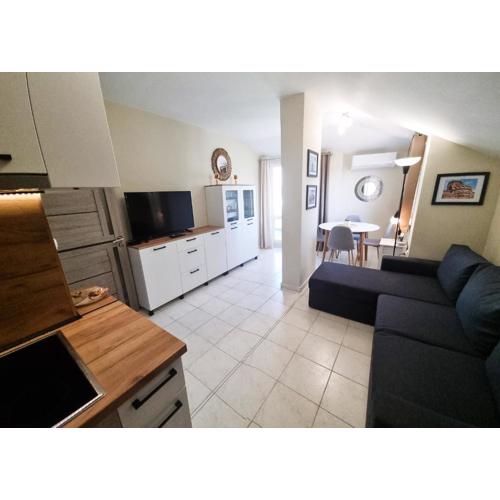 Nessebar Sky Apartment - Top location - 2 minutes to South Beach & South Park - 8 minutes to Old Town