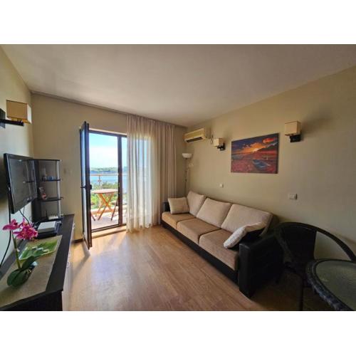 NESTINARKA BEACH SEAVIEW APARTMENT