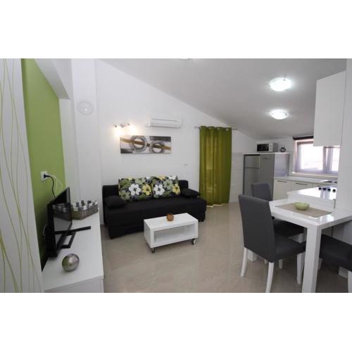 Nette Ferienwohnung in Baška mit Eigenem Balkon