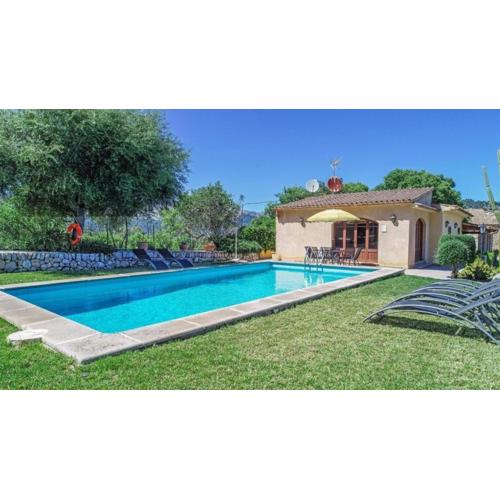 Nettes Ferienhaus in Pollença mit Privatem Pool