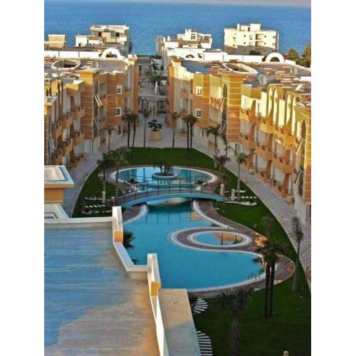 New 2-room secure residence, beach, pool